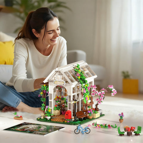 HOGOKIDS Flower House Building Set with LED Light